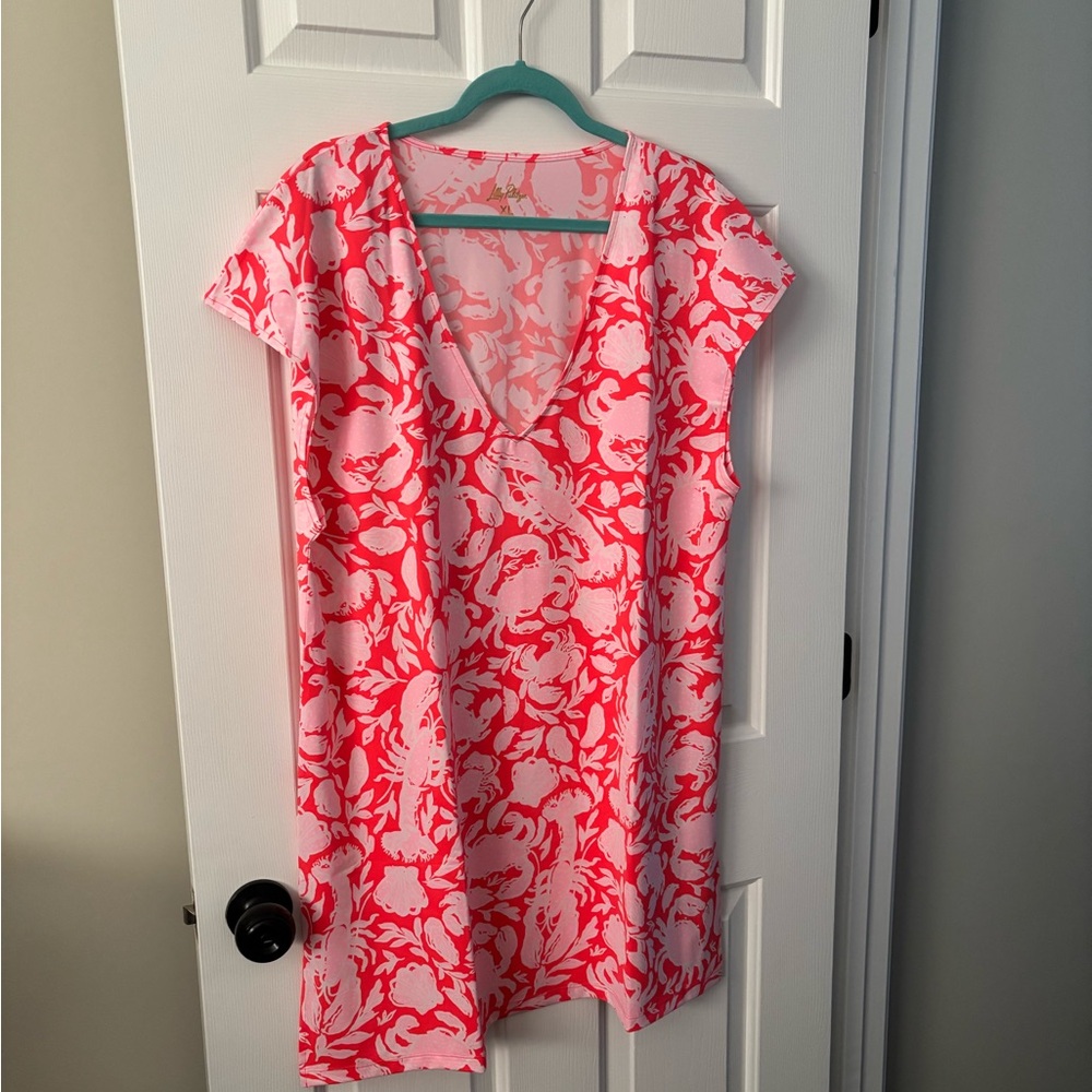 New! 👗 Lilly Pulitzer Coral and White V-Neck Coverup - XL